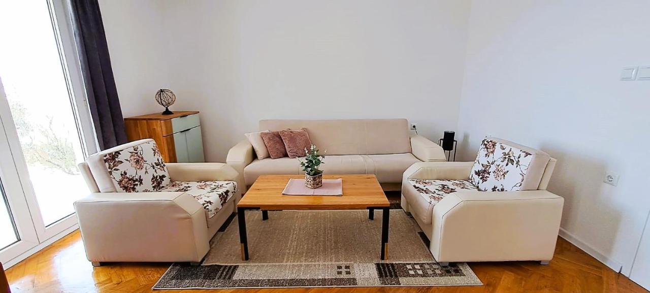 Apartment Anchor Čelina Eksteriør bilde