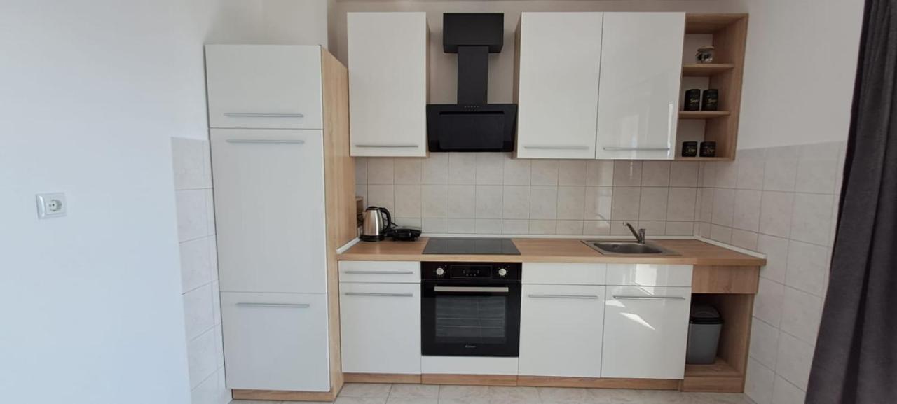 Apartment Anchor Čelina Eksteriør bilde