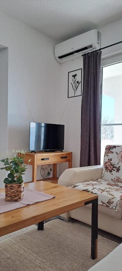 Apartment Anchor Čelina Eksteriør bilde